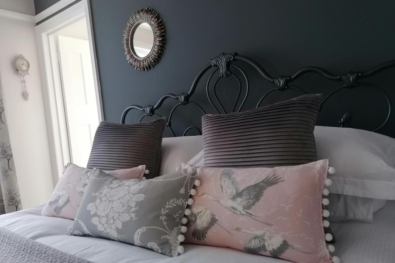 Schooner Point Guest House Looe Extérieur photo