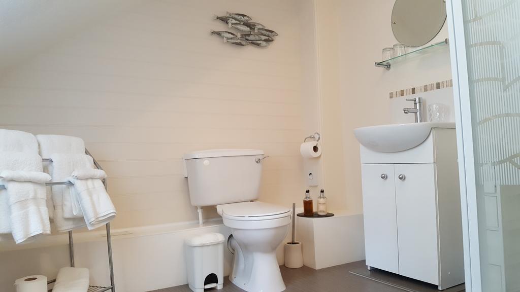 Schooner Point Guest House Looe Extérieur photo